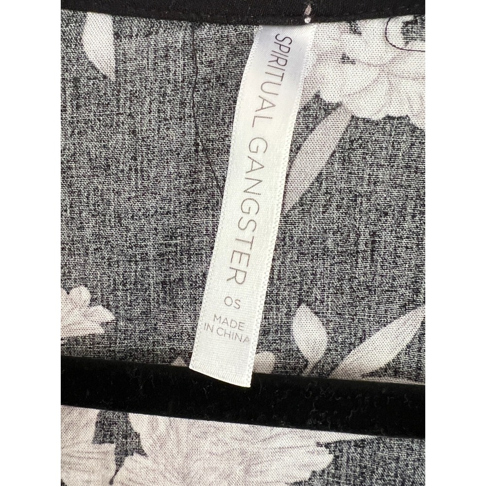Spiritual Gangster Black White Floral Kimono Robe OS Tie Front Rayon Pockets - Picture 2 of 7